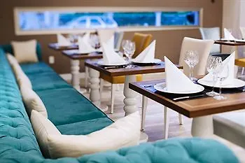 切什梅卡尔农酒店 2*