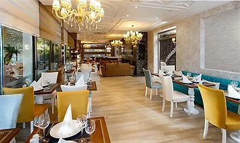 切什梅卡尔农酒店