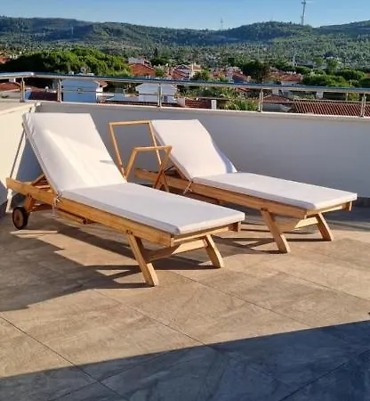 切什梅卡尔农酒店 酒店 Çeşme