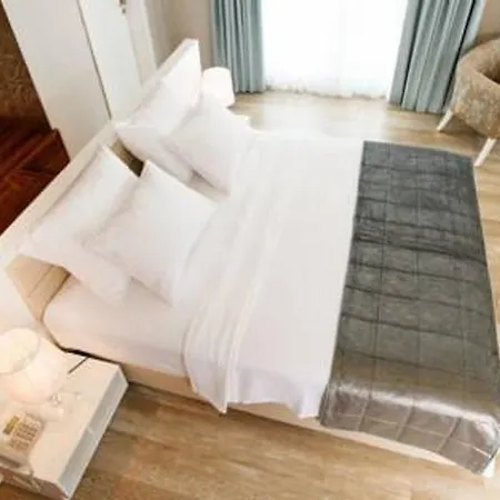 切什梅卡尔农酒店