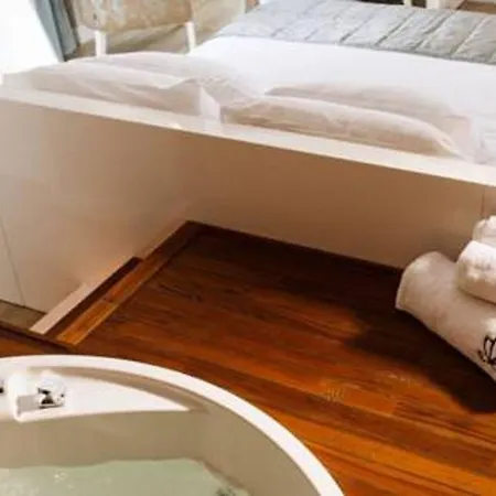 切什梅卡尔农酒店 2*